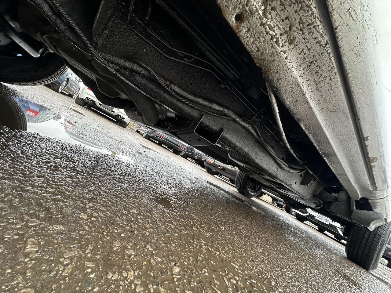 2009 Ford F-150 XL, LOW KMS, ONLY 87KMS, LONG BOX, SHORT CAB, CERT Photo