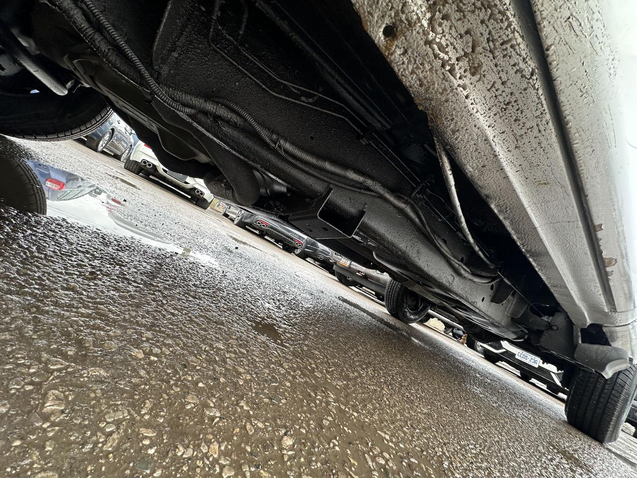 2009 Ford F-150 XL, LOW KMS, ONLY 87KMS, LONG BOX, SHORT CAB, CERT Photo