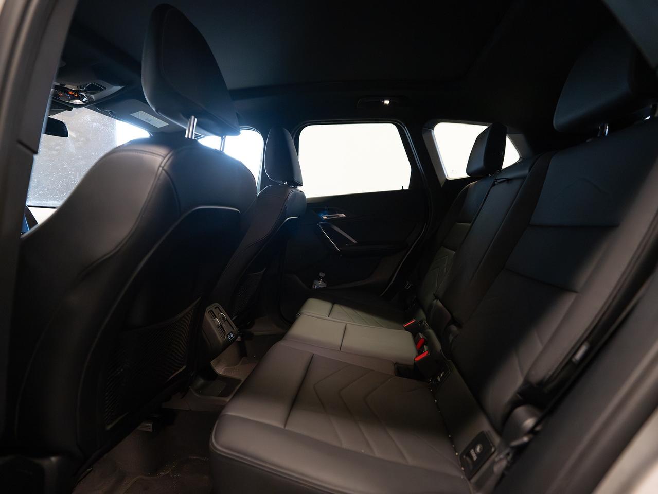 2023 BMW X1 xDrive28i|CLEAN CARFAX| NO ACCIDENTS| Photo