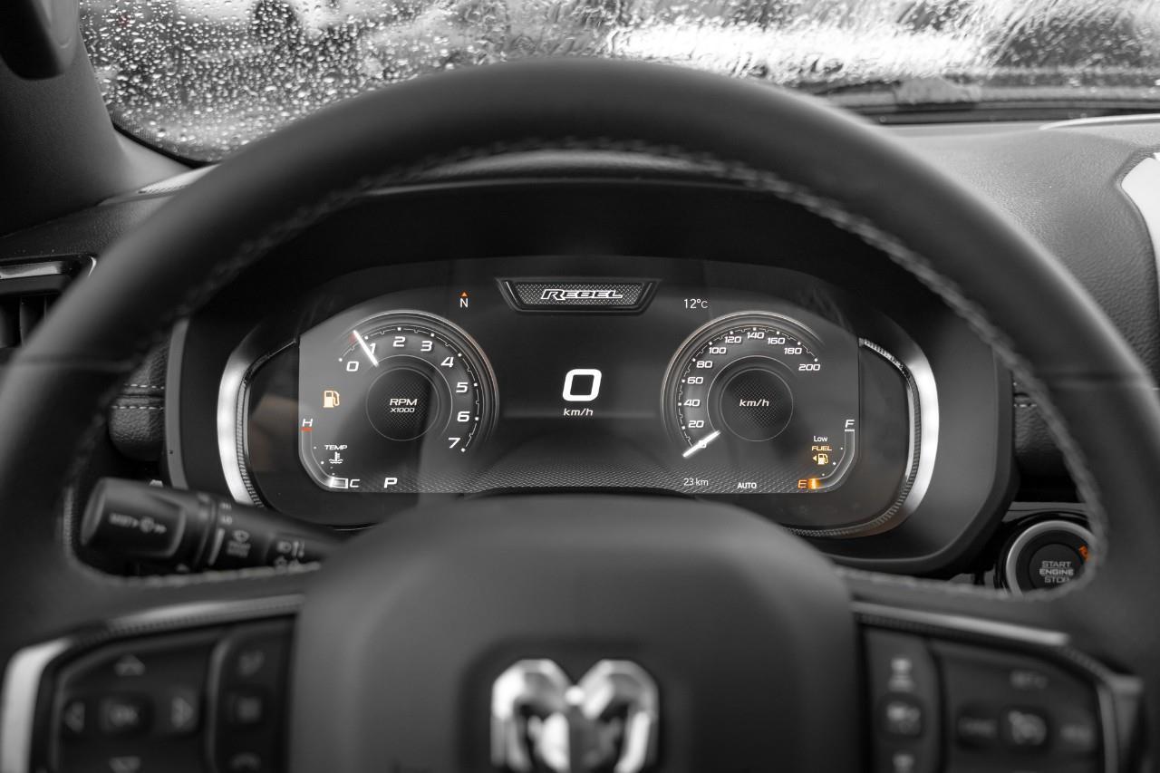 13700963