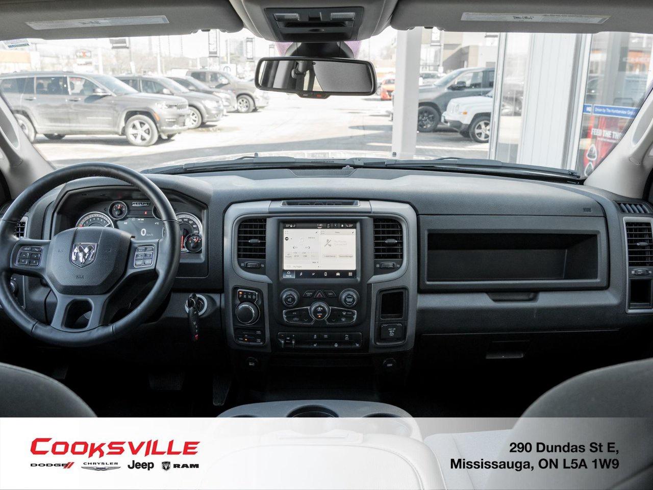 2023 RAM RAM 1500 Classic Crew Cab 4x4 (DS) ST (140.5 WB 5'7 Box) SWB Photo