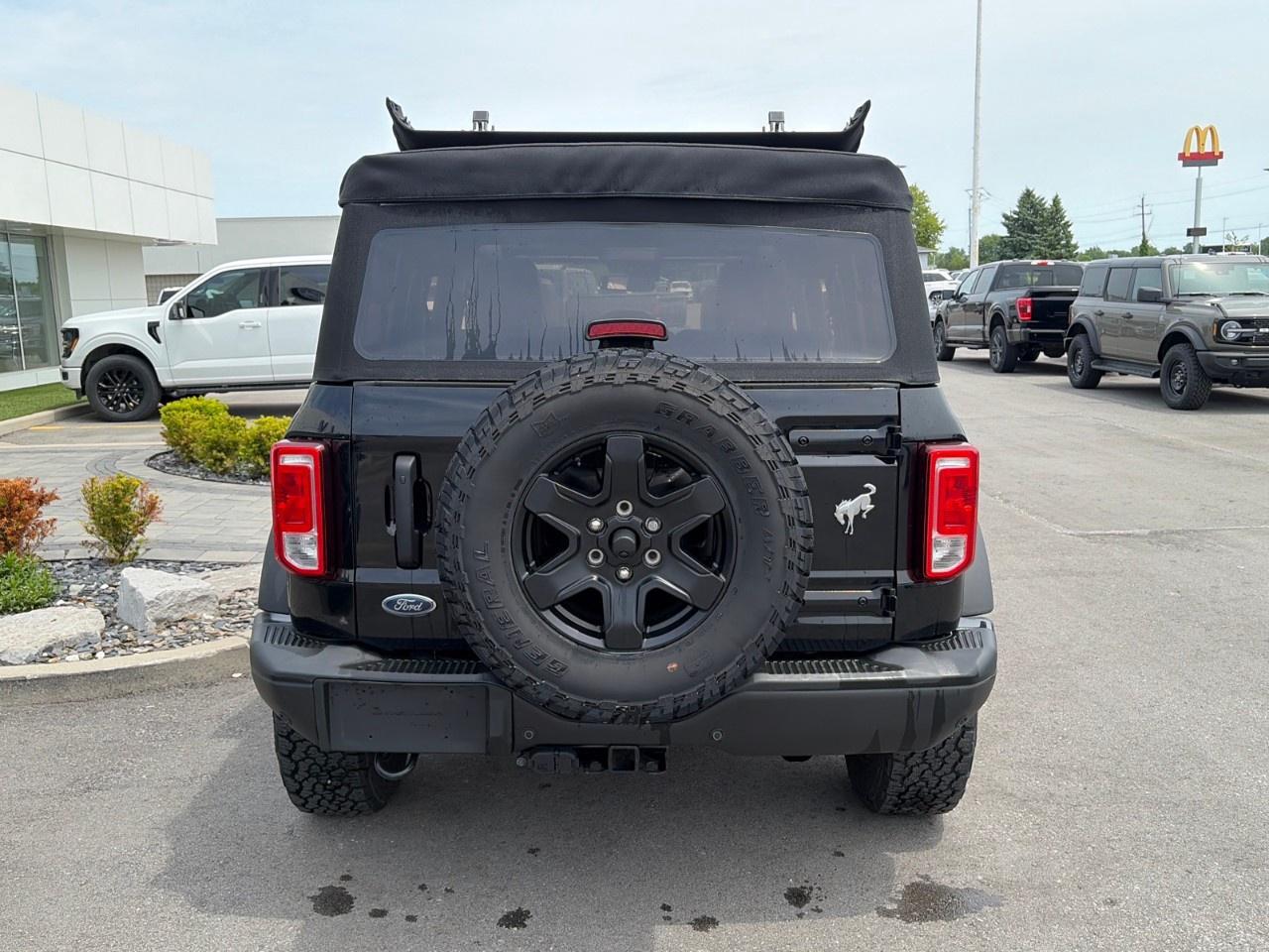 2023 Ford Bronco Black Diamond 4 Door 4x4 Photo