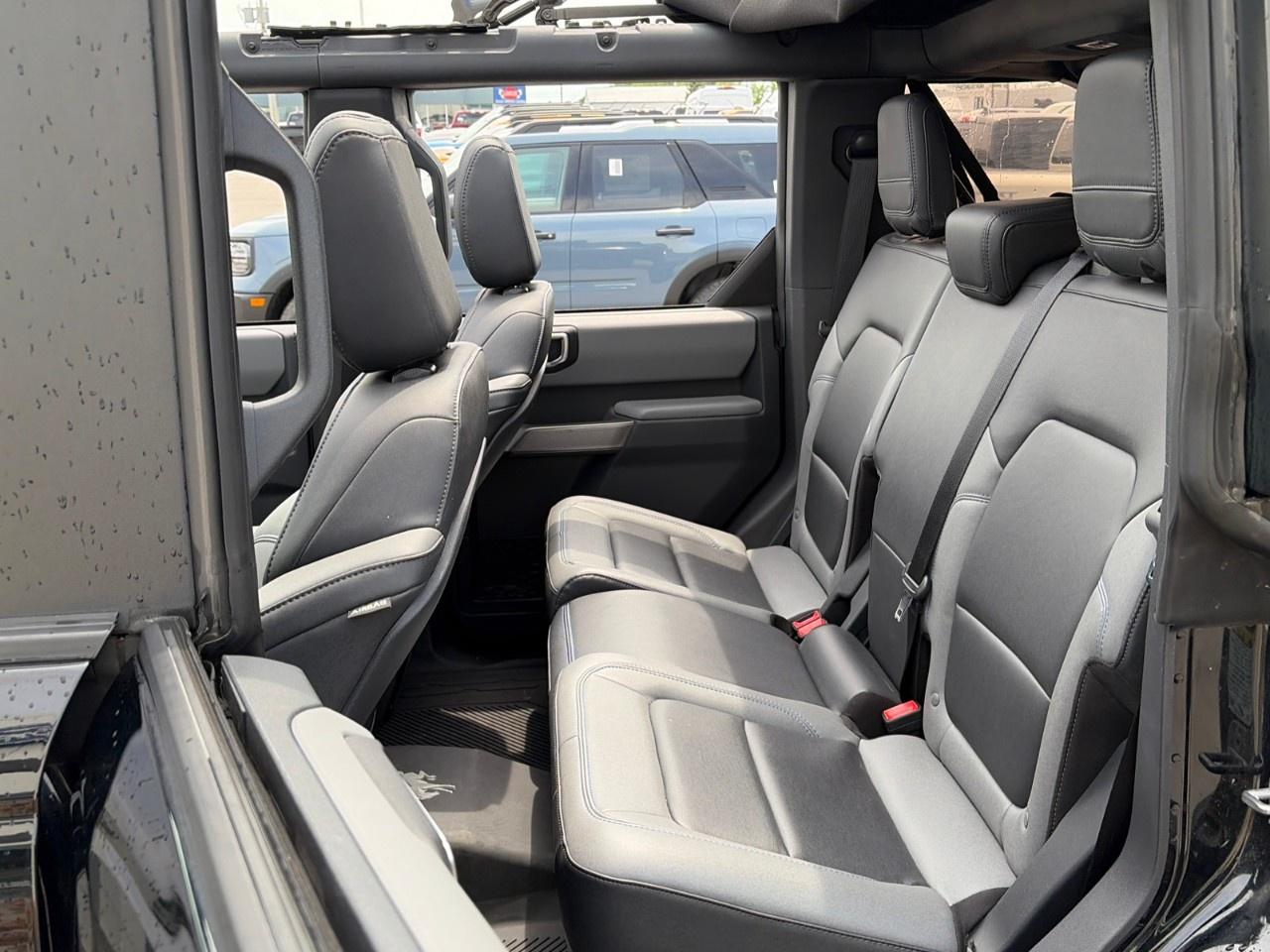 2023 Ford Bronco Black Diamond 4 Door 4x4 Photo