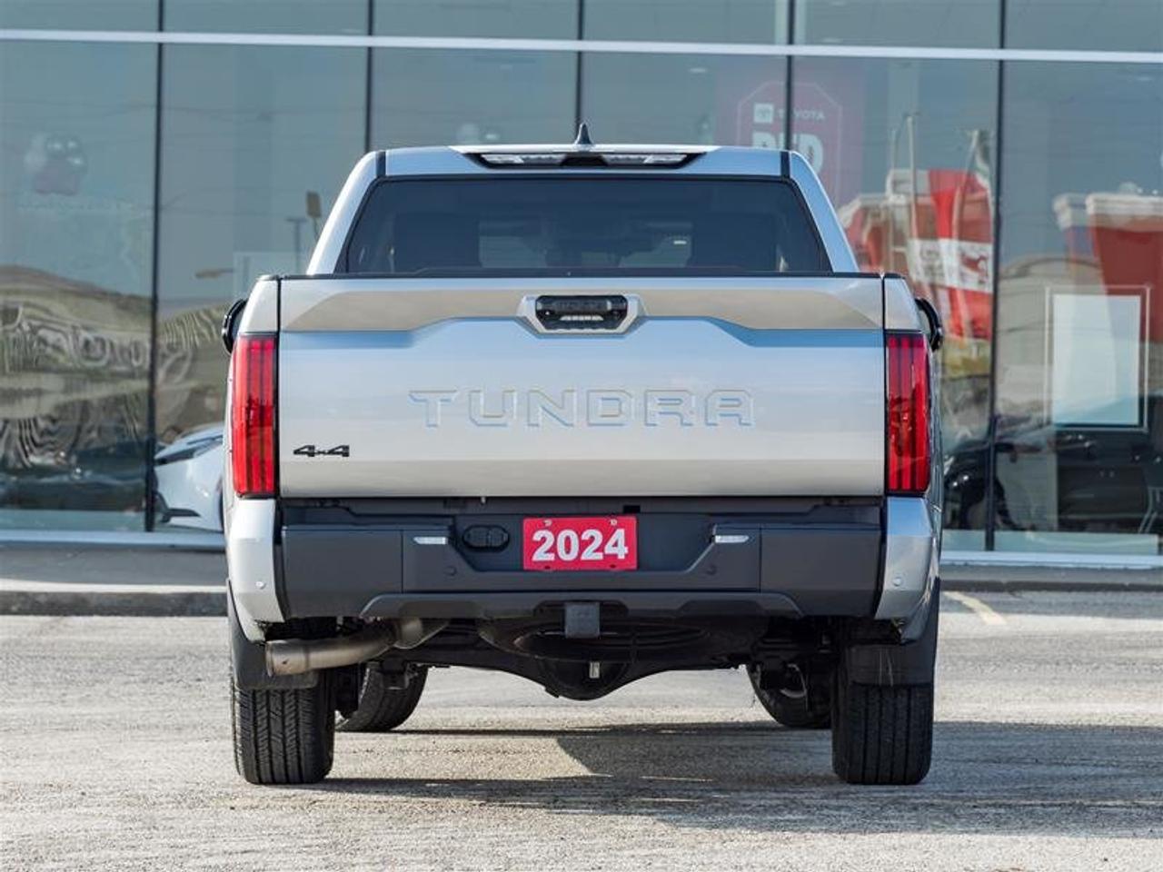 2024 Toyota Tundra 4X4 Tundra CrewMax Limited Vented Front Seats| Navi| Backup Camera| Pano Sunroof| Limited Photo