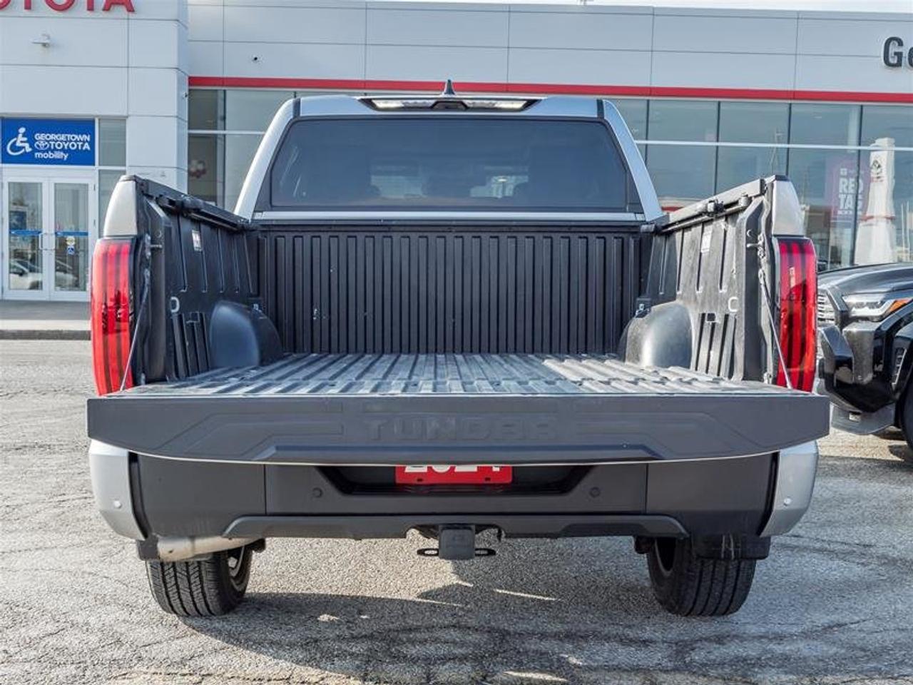 2024 Toyota Tundra 4X4 Tundra CrewMax Limited Vented Front Seats| Navi| Backup Camera| Pano Sunroof| Limited Photo