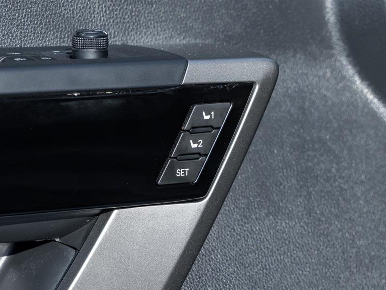 2024 Toyota Tundra 4X4 Tundra CrewMax Limited Vented Front Seats| Navi| Backup Camera| Pano Sunroof| Limited Photo