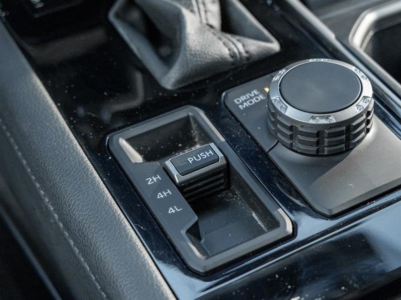 2024 Toyota Tundra 4X4 Tundra CrewMax Limited Vented Front Seats| Navi| Backup Camera| Pano Sunroof| Limited Photo