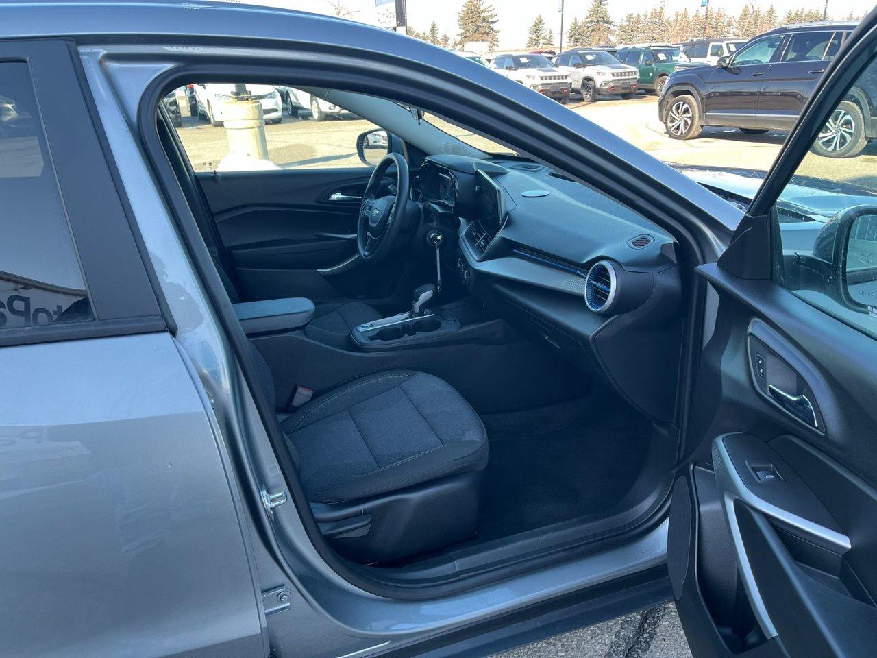 2024 Chevrolet Trax Fwd 4dr Ls Photo