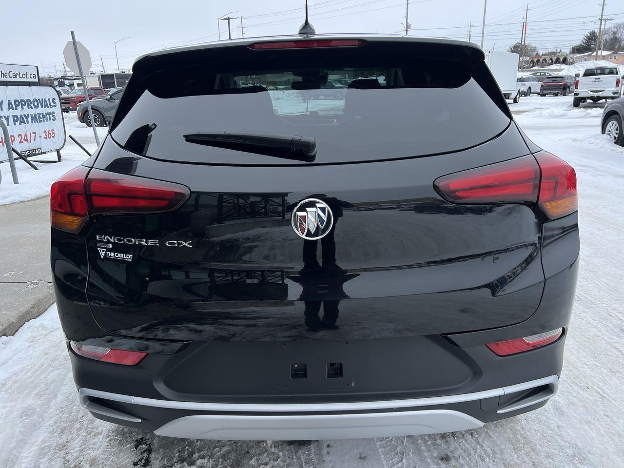 2023 Buick Encore GX Preferred AWD, SIRIUX SM, HEATED SEATS, CRUISE CONTROL, BACK UP CAM!! Photo