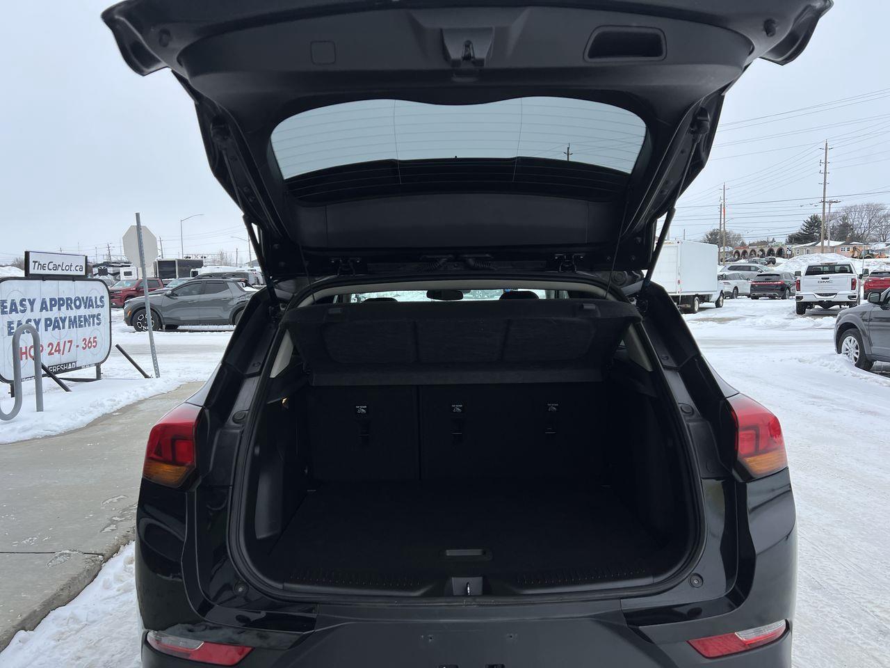 2023 Buick Encore GX Preferred AWD, SIRIUX SM, HEATED SEATS, CRUISE CONTROL, BACK UP CAM!! Photo