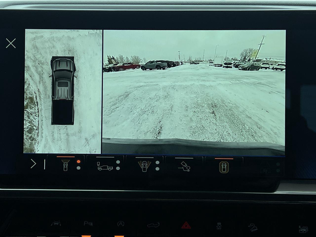 2024 Chevrolet Silverado 1500 LT Trail Boss 4X4, HEATED LEATHER SEATS, SIRIUS XM, CRUISE CONTROL, BACK UP CAM!! Photo