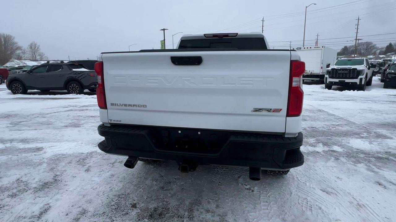 2023 Chevrolet Silverado 1500 ZR2 4X4, MOONROOF, HEATED LEATHER SEATS, RUNNING BOARDS, BACK UP CAM, SIRIUS XM!! Photo2