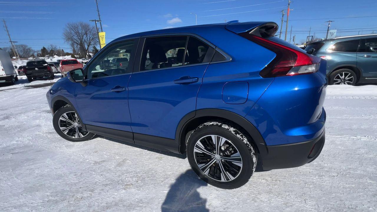 2022 Mitsubishi Eclipse Cross ES PREVIOUS DAILY RENTAL, 4X4, HEATED SEATS, CRUISE CONTROL, BACK UP CAM, SIRIUS XM!! Photo