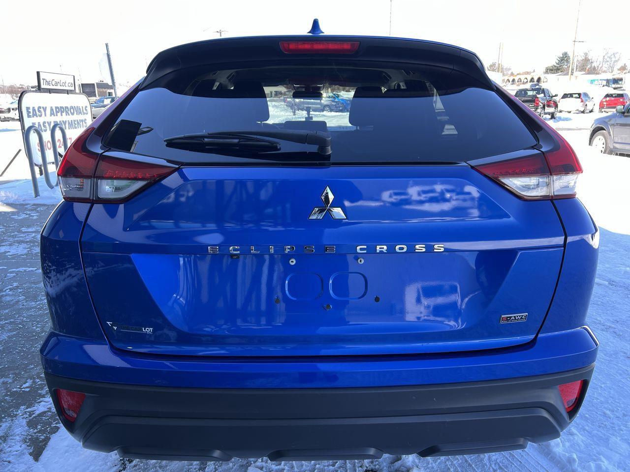 2022 Mitsubishi Eclipse Cross ES PREVIOUS DAILY RENTAL, 4X4, HEATED SEATS, CRUISE CONTROL, BACK UP CAM, SIRIUS XM!! Photo