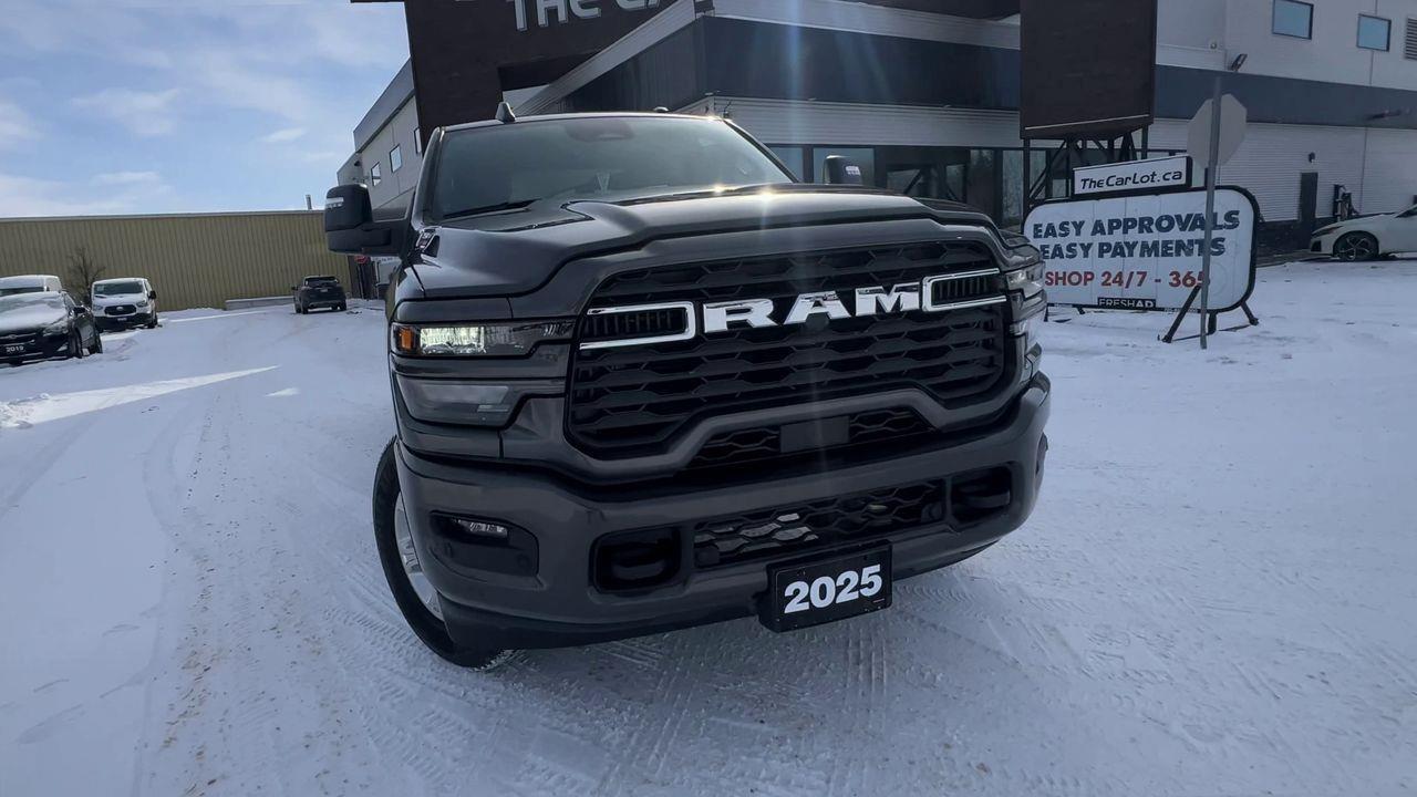 2025 RAM 2500 Big Horn 4X4, SIRIUS XM, POWER FOLDING MIRRORS, BACK UP CAM, NAV, CRUISE CONTROL!! Photo