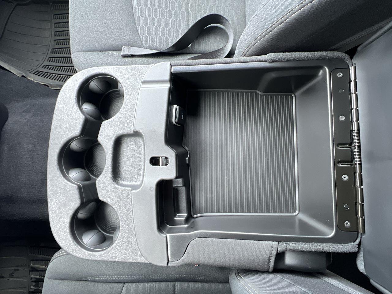 2025 RAM 2500 Big Horn 4X4, SIRIUS XM, POWER FOLDING MIRRORS, BACK UP CAM, NAV, CRUISE CONTROL!! Photo