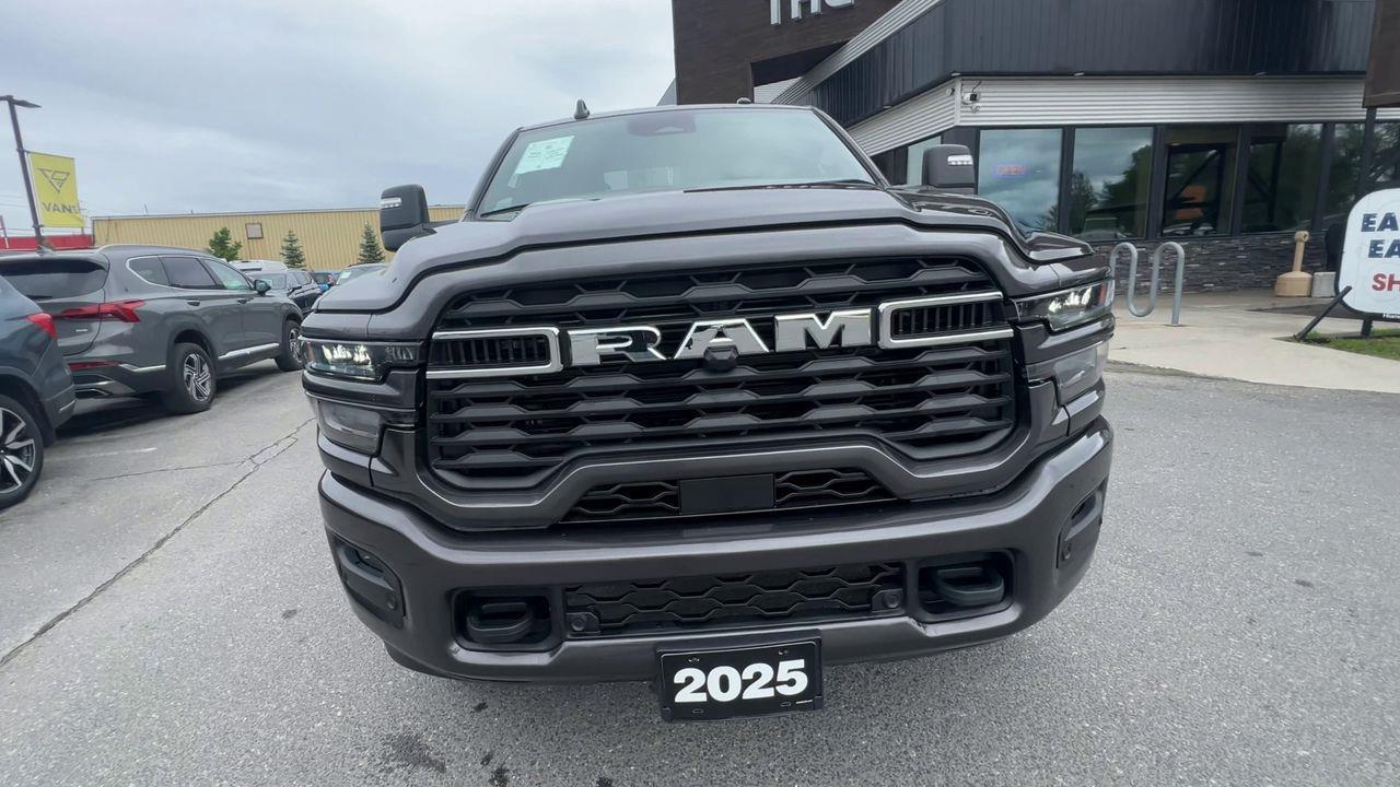 2025 RAM 2500 Big Horn 4X4, SIRIUS XM, POWER FOLDING MIRRORS, BACK UP CAM, NAV, CRUISE CONTROL!! Photo