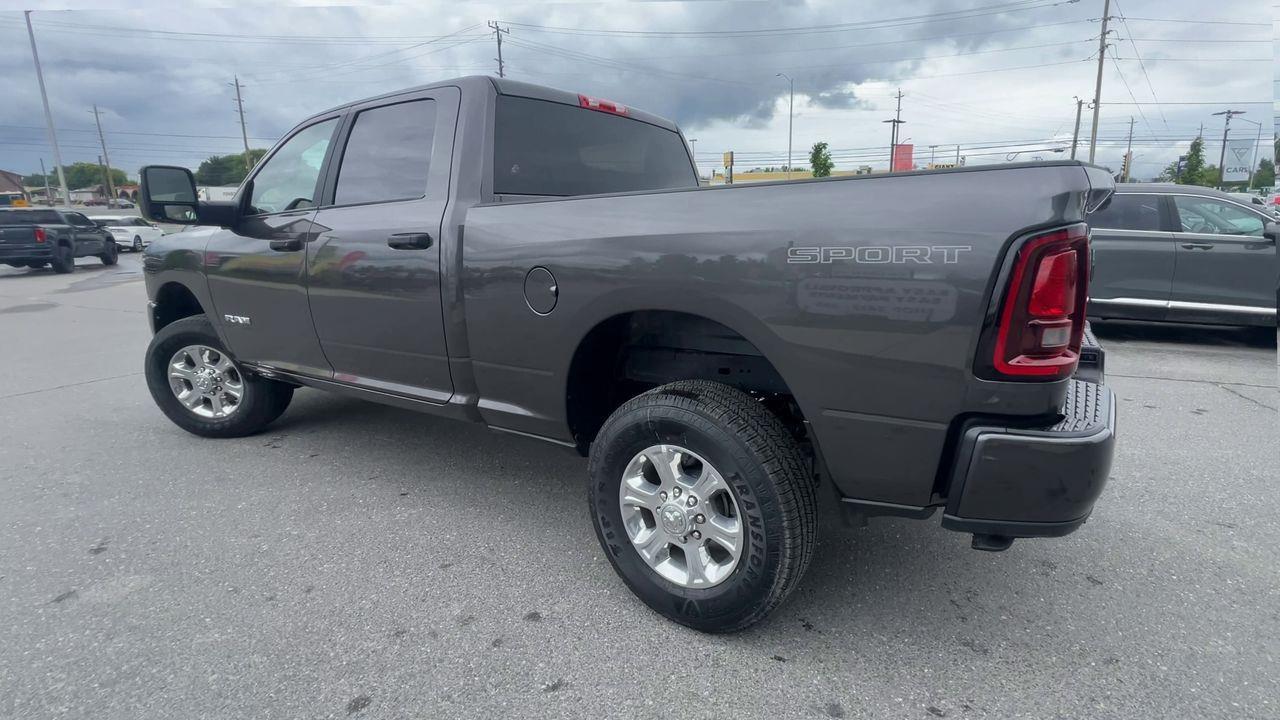 2025 RAM 2500 Big Horn 4X4, SIRIUS XM, POWER FOLDING MIRRORS, BACK UP CAM, NAV, CRUISE CONTROL!! Photo