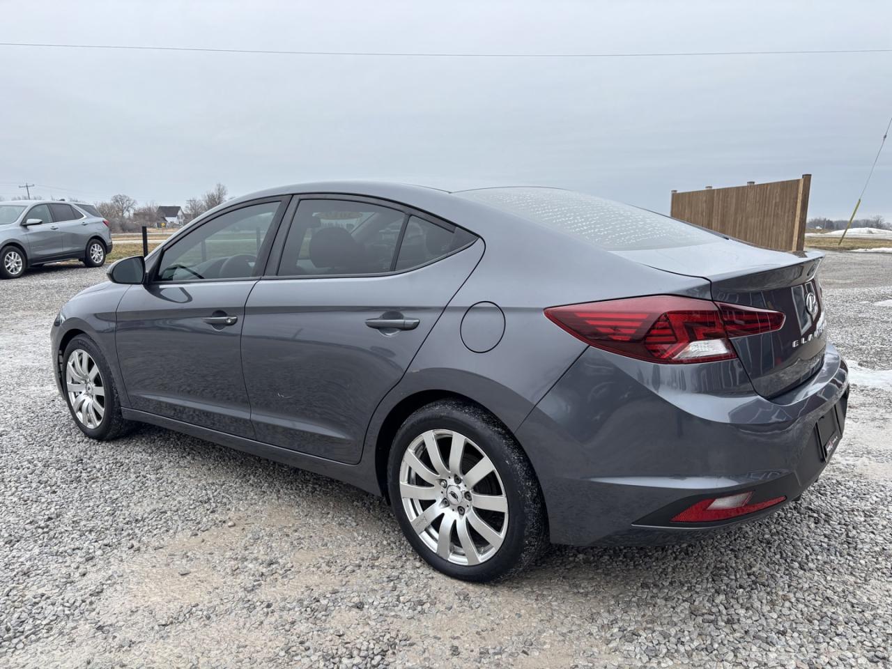 2019 Hyundai Elantra Essential ~PRICE IS CASH AND FINANCE PRICE~SAFETY INCLUDED~ Photo