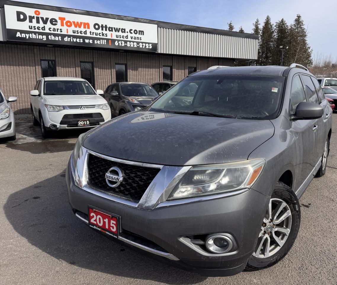 Used 2015 Nissan Pathfinder SL for sale in Ottawa, ON