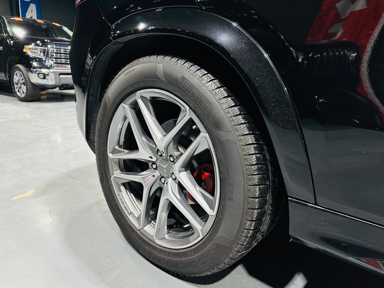 2022 Mercedes-Benz GLE AMG GLE 53 4MATIC+ SUV Photo