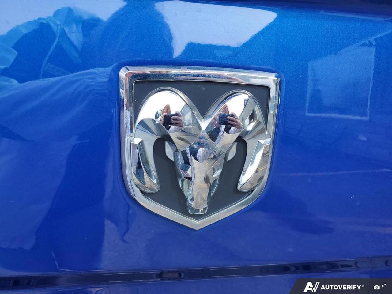 2017 RAM 1500 4WD QUAD CAB 140.5" ST Photo