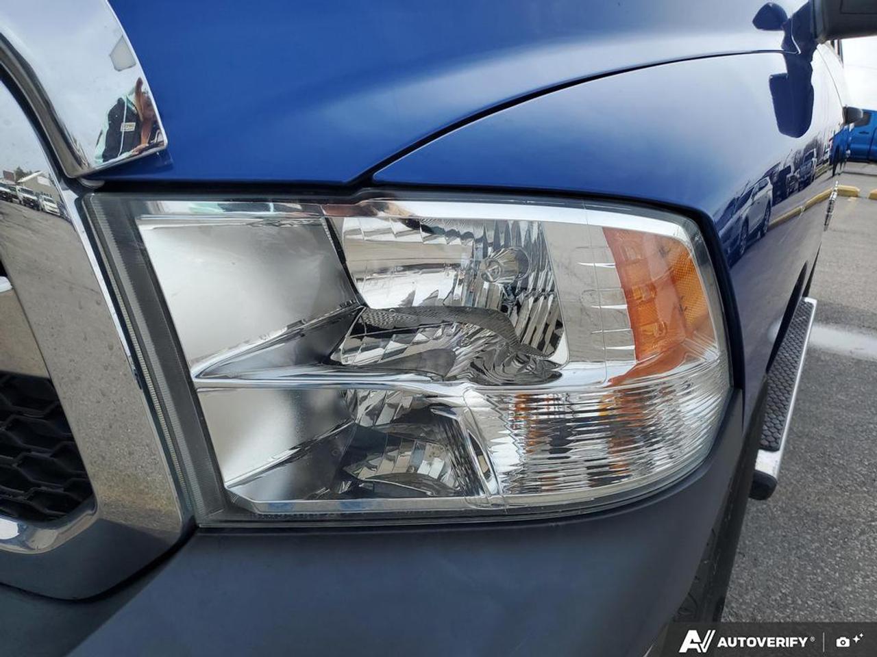 2017 RAM 1500 4WD QUAD CAB 140.5" ST Photo