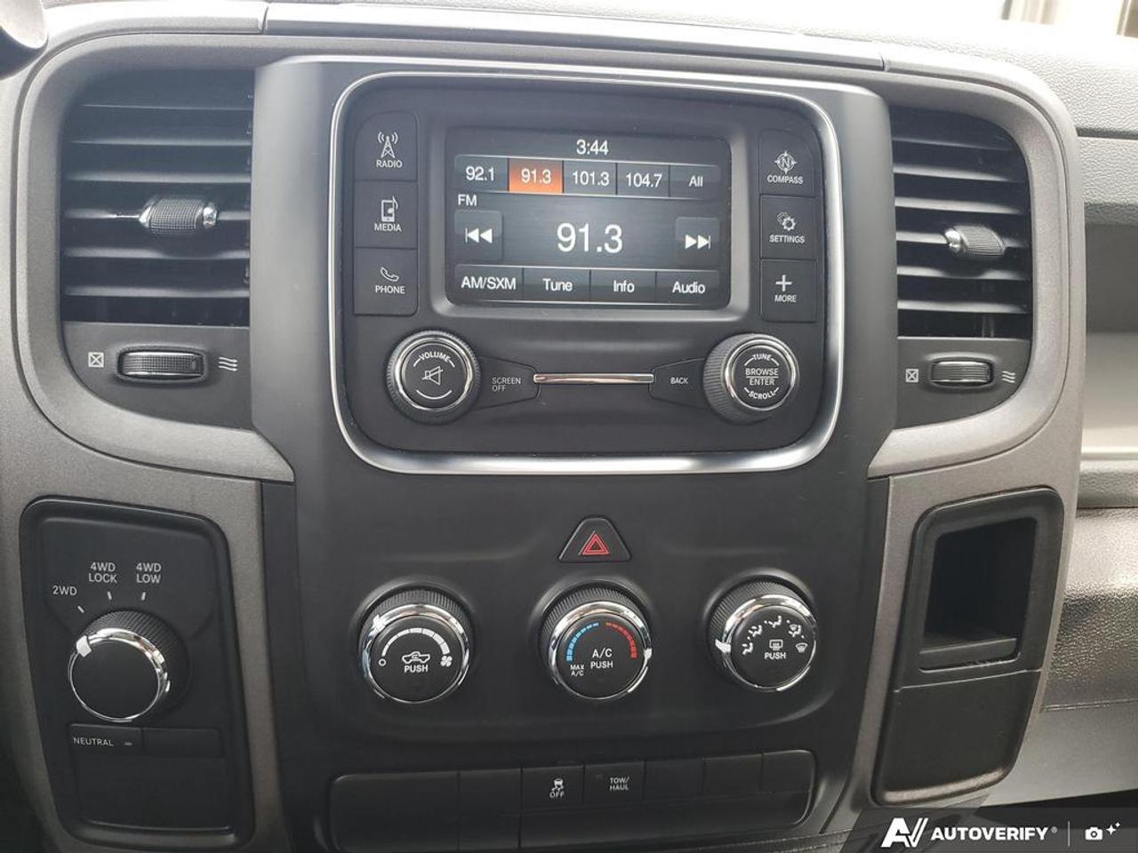 2017 RAM 1500 4WD QUAD CAB 140.5" ST Photo