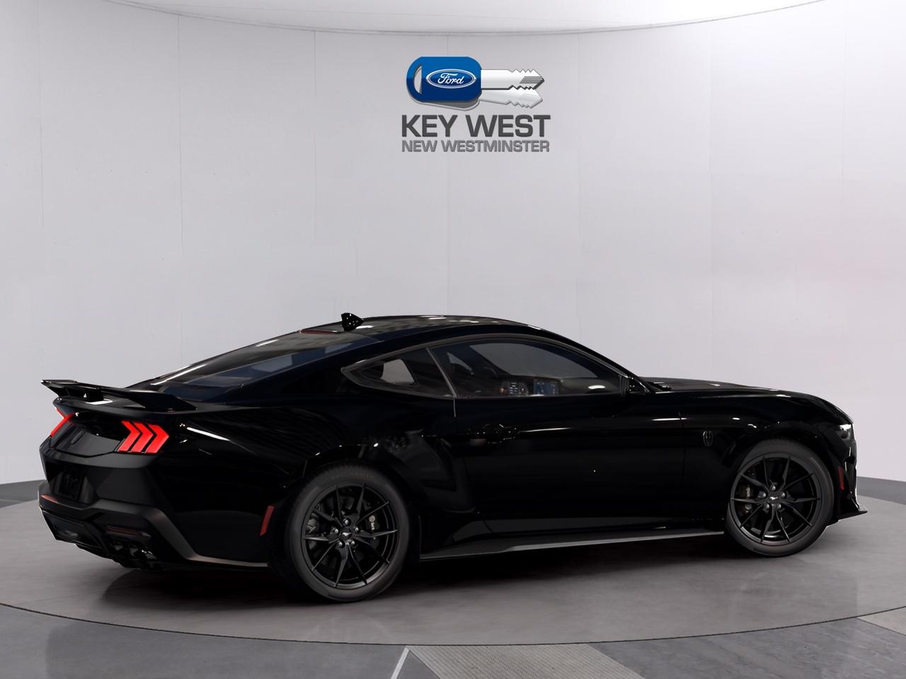 2026 Ford Mustang Dark Horse Fastback Photo1