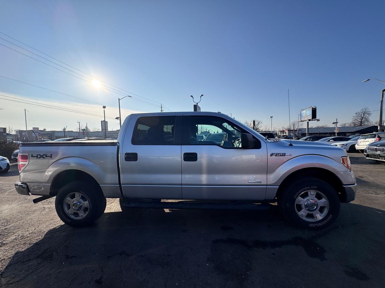 2012 Ford F-150 XLT | 4X4 | 3.5L V6 | LOW KM Photo3