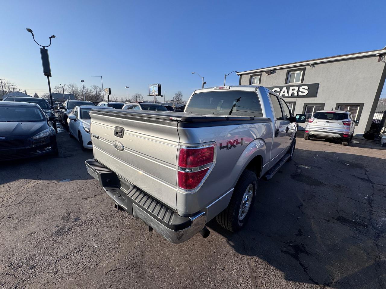 2012 Ford F-150 XLT | 4X4 | 3.5L V6 | LOW KM Photo4
