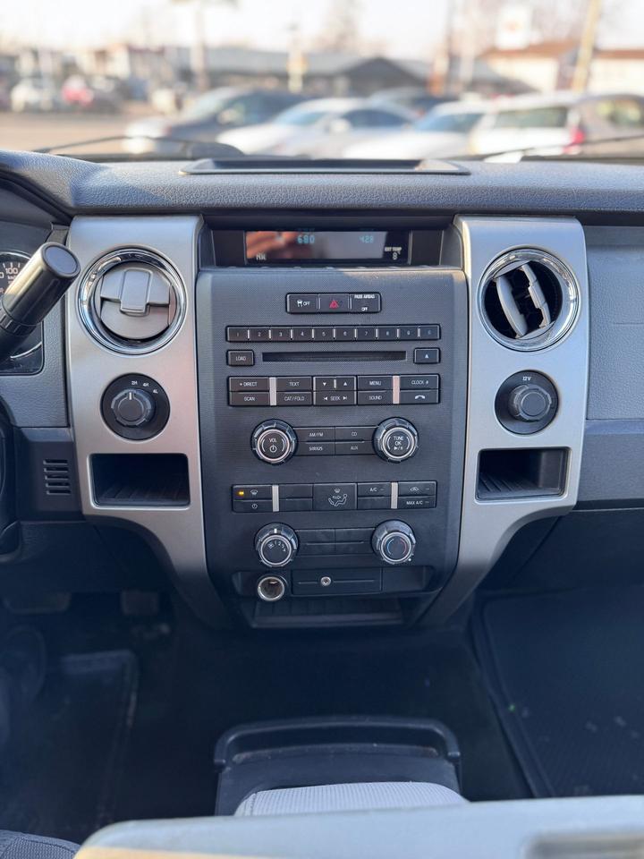 2012 Ford F-150 XLT | 4X4 | 3.5L V6 | LOW KM Photo