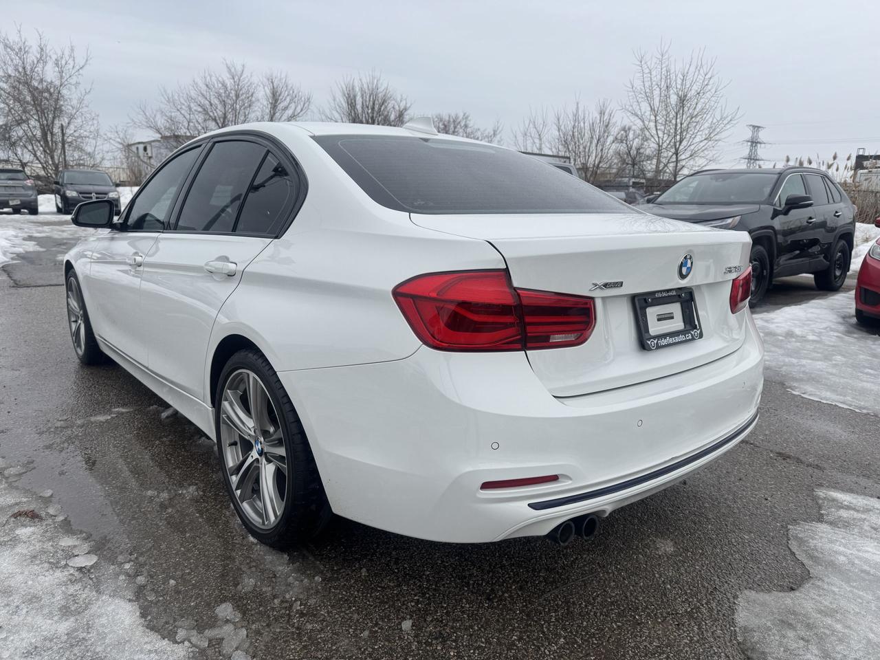 2016 BMW 3 Series 328i xDrive Photo