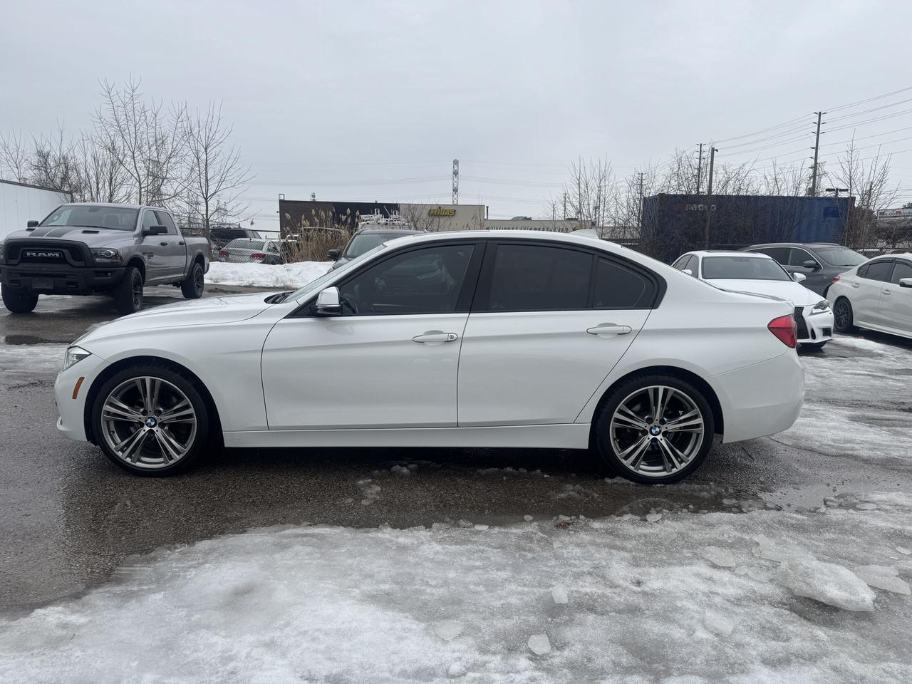 2016 BMW 3 Series 328i xDrive Photo
