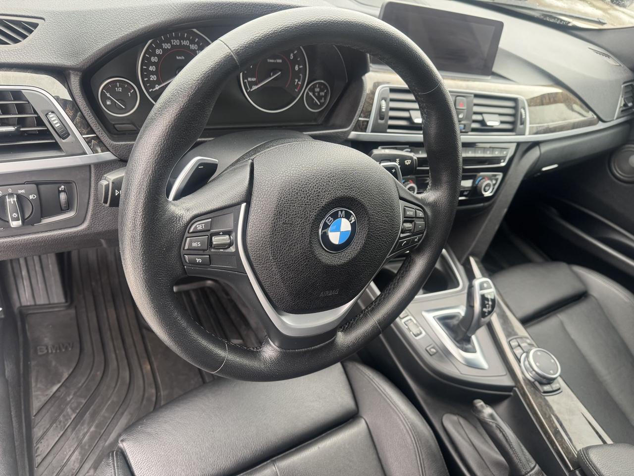 2016 BMW 3 Series 328i xDrive Photo