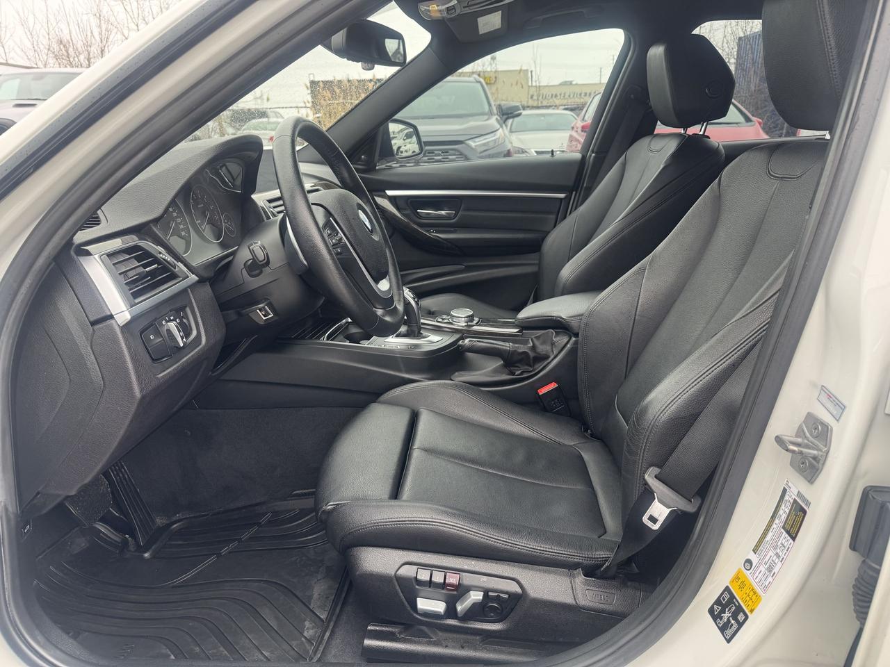 2016 BMW 3 Series 328i xDrive Photo