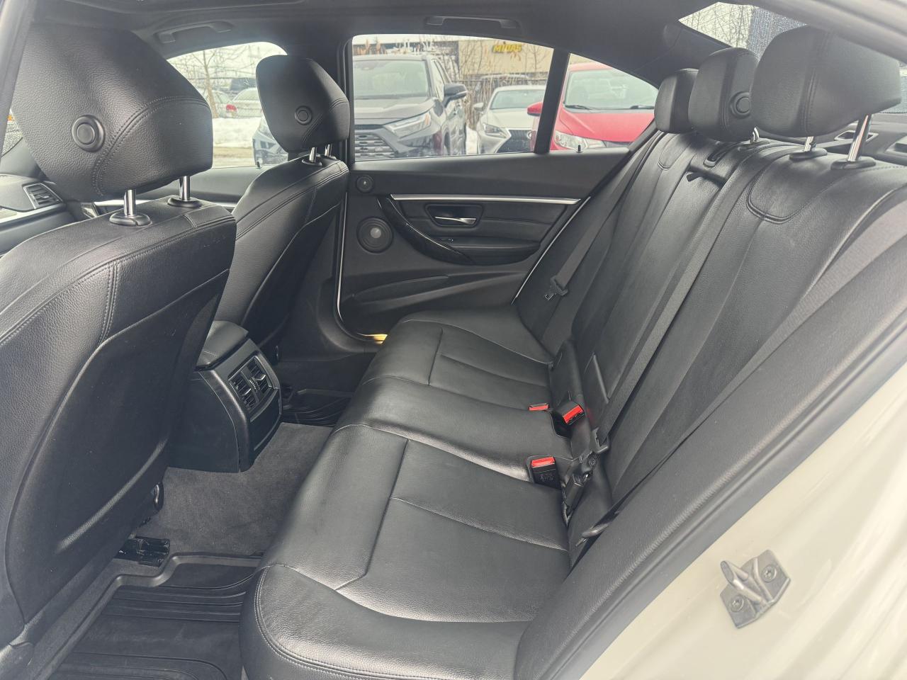 2016 BMW 3 Series 328i xDrive Photo