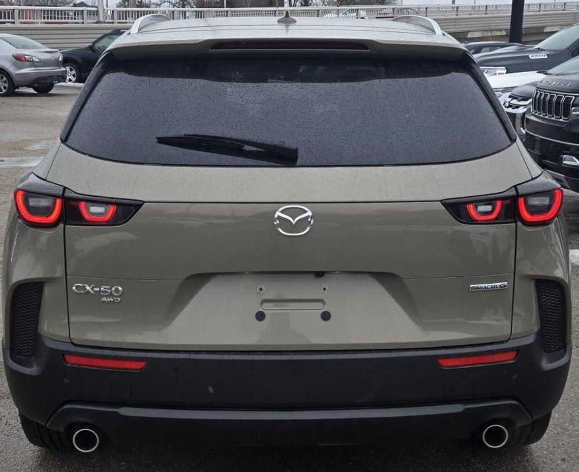 2024 Mazda CX-50 GT / NO ACCIDENTS / PANO ROOF / LEATHER / 360 CAM Photo2