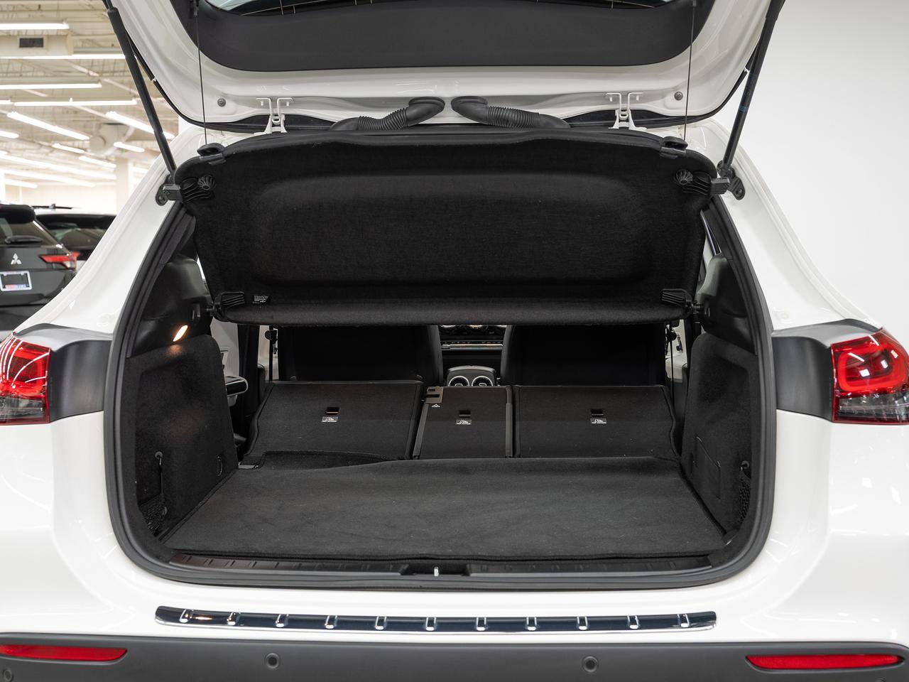 2022 Mercedes-Benz GLA 250 4MATIC | AMG Pkg | Nav | Leather | Sunroof Photo