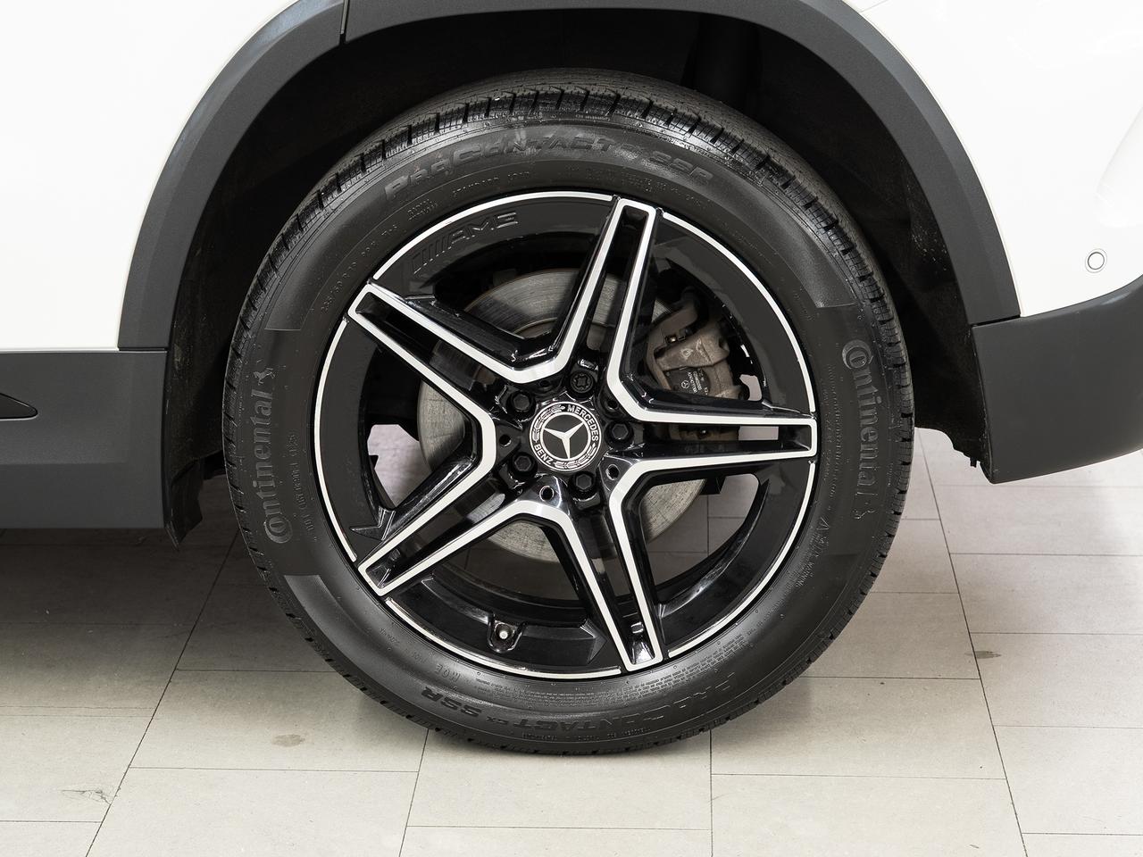 2022 Mercedes-Benz GLA 250 4MATIC | AMG Pkg | Nav | Leather | Sunroof