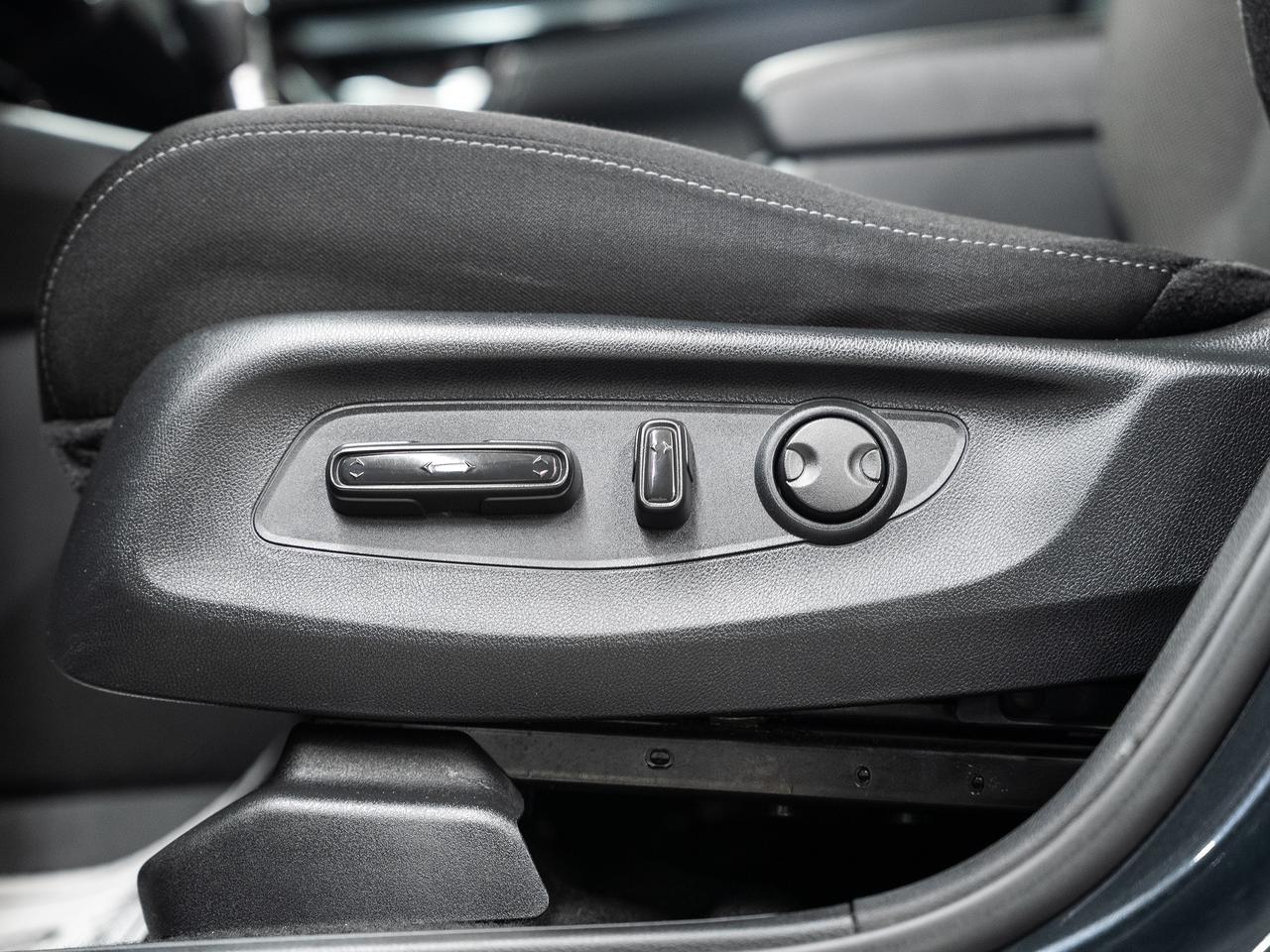 2024 Honda CR-V SPORT | AWD | Sunroof | BSM | ACC | CarPlay Photo