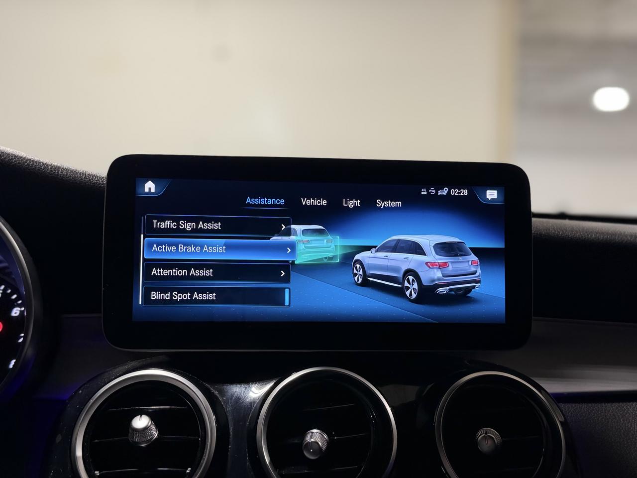 2022 Mercedes-Benz GLC 300 GLC 300 Photo