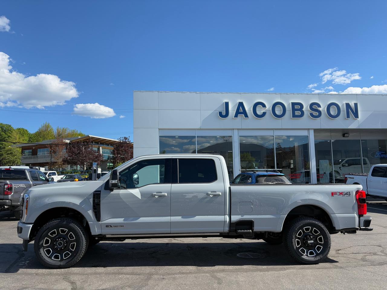 2026 Ford F-350 Super Duty SRW Platinum Photo1
