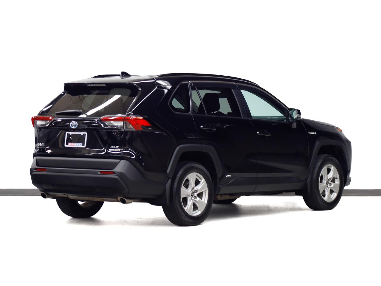 2022 Toyota RAV4 XLE HYBRID AWD | Sunroof | BSM | ACC | CarPlay