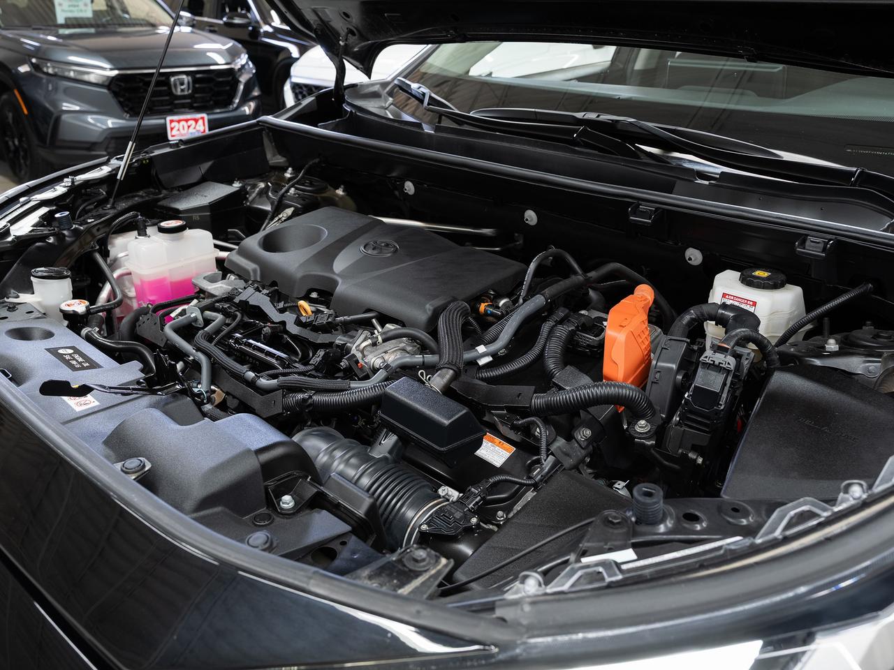 2022 Toyota RAV4 XLE HYBRID AWD | Sunroof | BSM | ACC | CarPlay