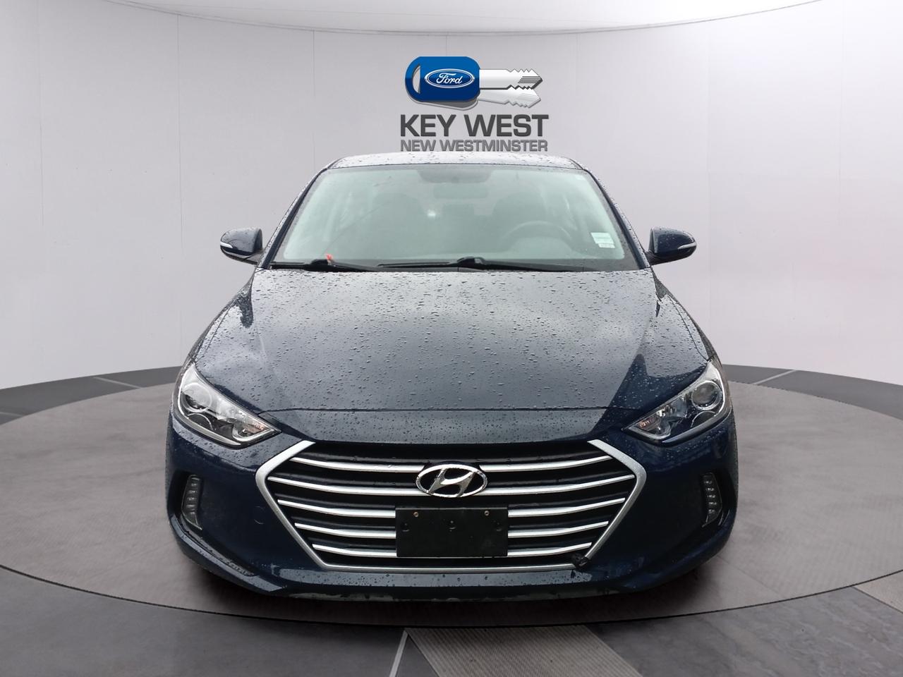 2017 Hyundai Elantra GL Photo1