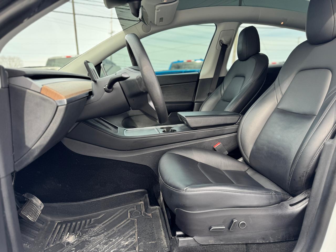 2021 Tesla Model Y Long Range Dual Motor AWD ONE OWNER | CLEAN CARFAX Photo