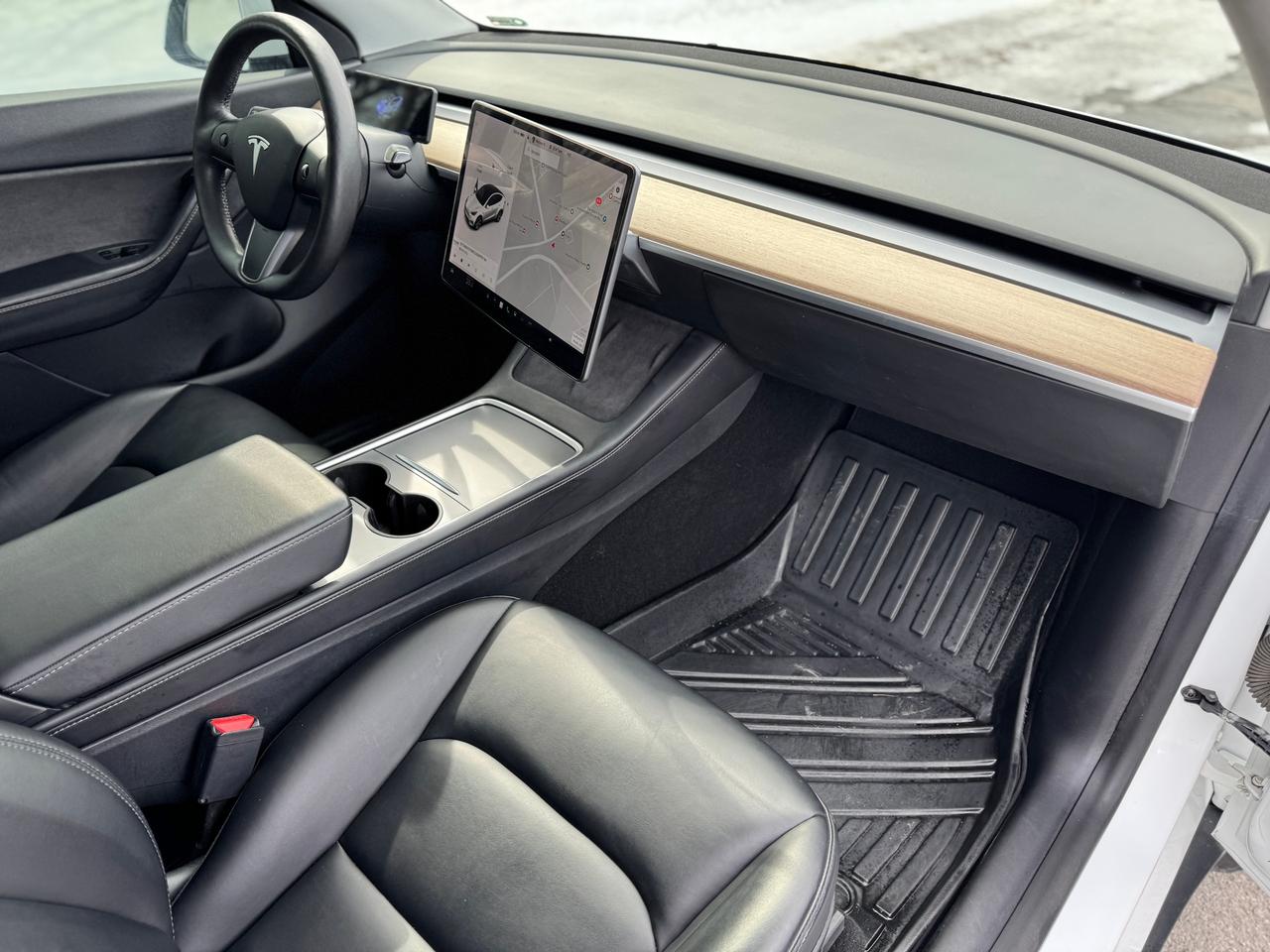 2021 Tesla Model Y Long Range Dual Motor AWD ONE OWNER | CLEAN CARFAX Photo