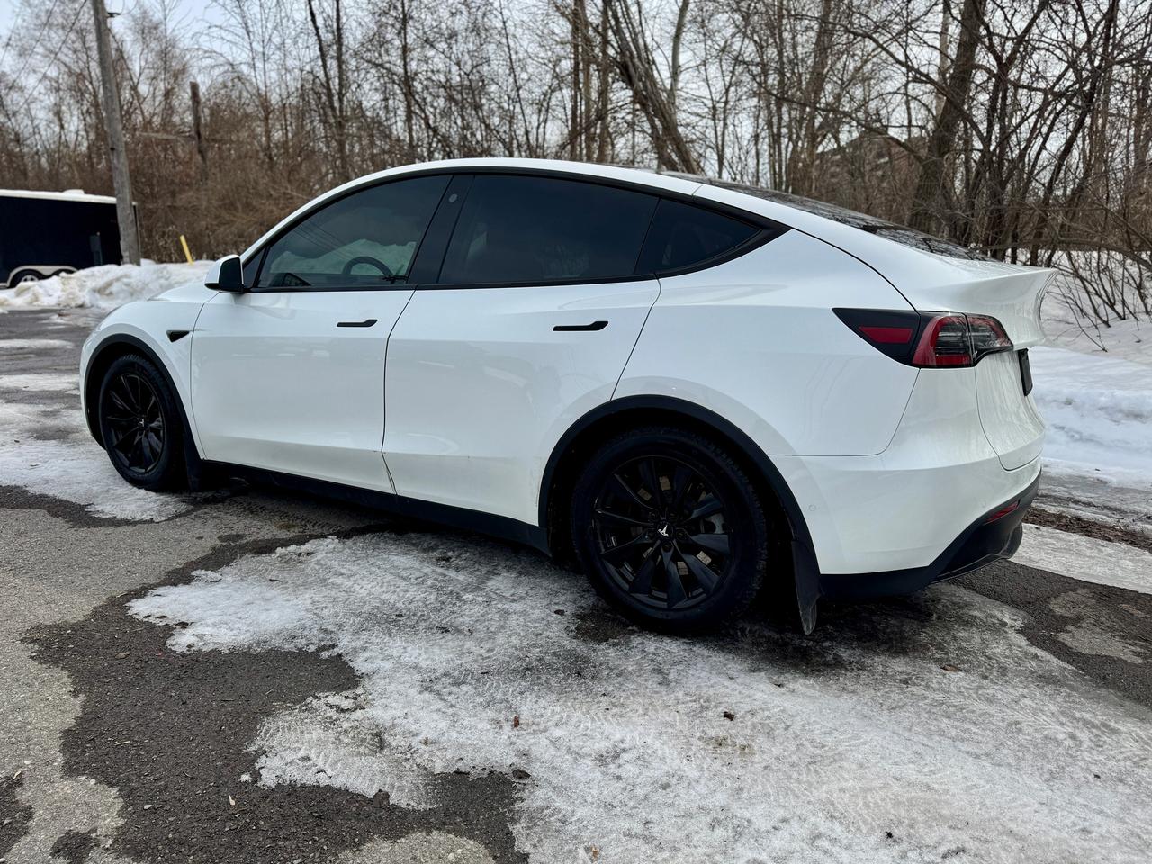 2021 Tesla Model Y Long Range Dual Motor AWD ONE OWNER | CLEAN CARFAX Photo