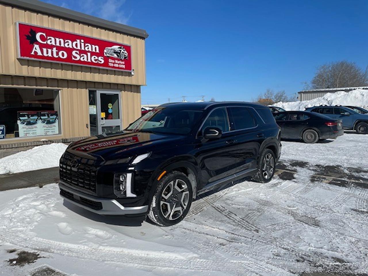 2023 Hyundai PALISADE Preferred 8-Passenger AWD - Photo #1